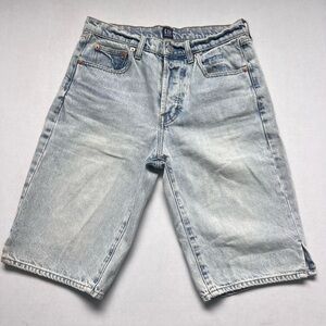 2/25 Gap Bermuda Jean Shorts Denim Light Wash Longer Blue Jean Streetwear